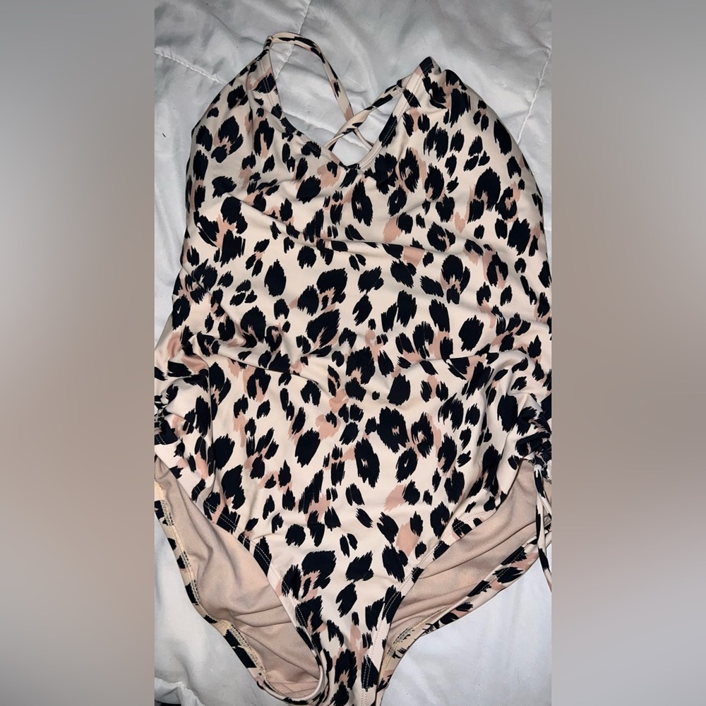 One-piece bathing suit leopard print